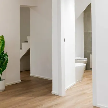 Eleven Luxury Apartment